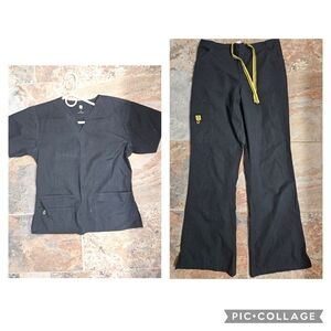 SIZE SMALL-WonderWink Black Women's SCRUB SET. yellow Accents.